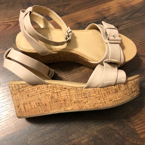 aldo nude wedges